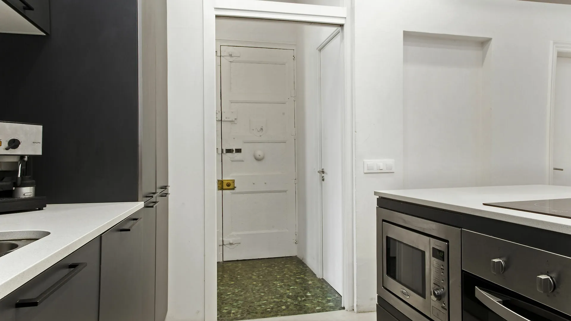 Casco Antiguo Apartment Girona Spain